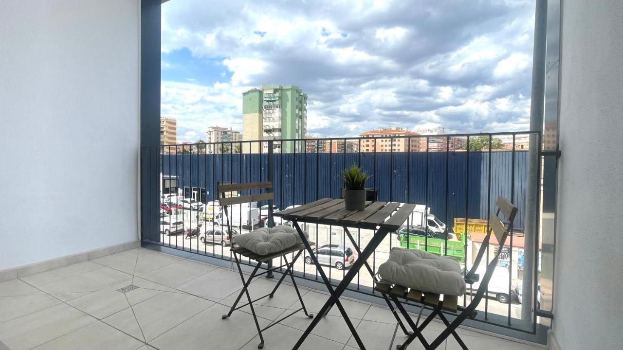 Apartamento Malaga Beach, 2A Apartment Luaran gambar